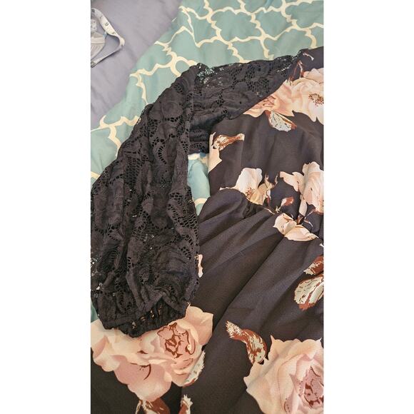 Shein Curve 4XL Black Floral Lace Sleeve Blouse Plus Size - Picture 4 of 11